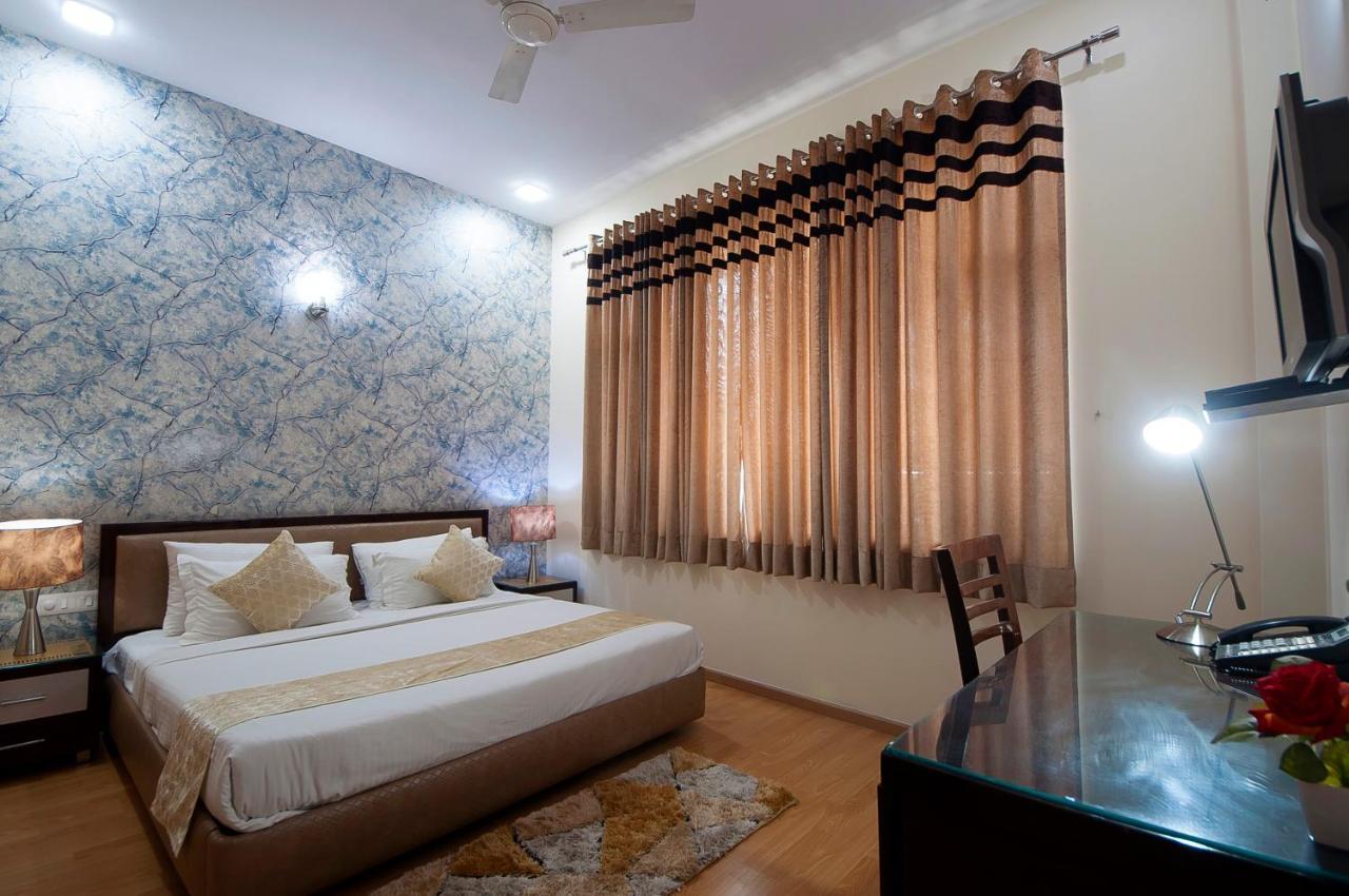 Imperial Apartments Huda City Gurgaon Luaran gambar
