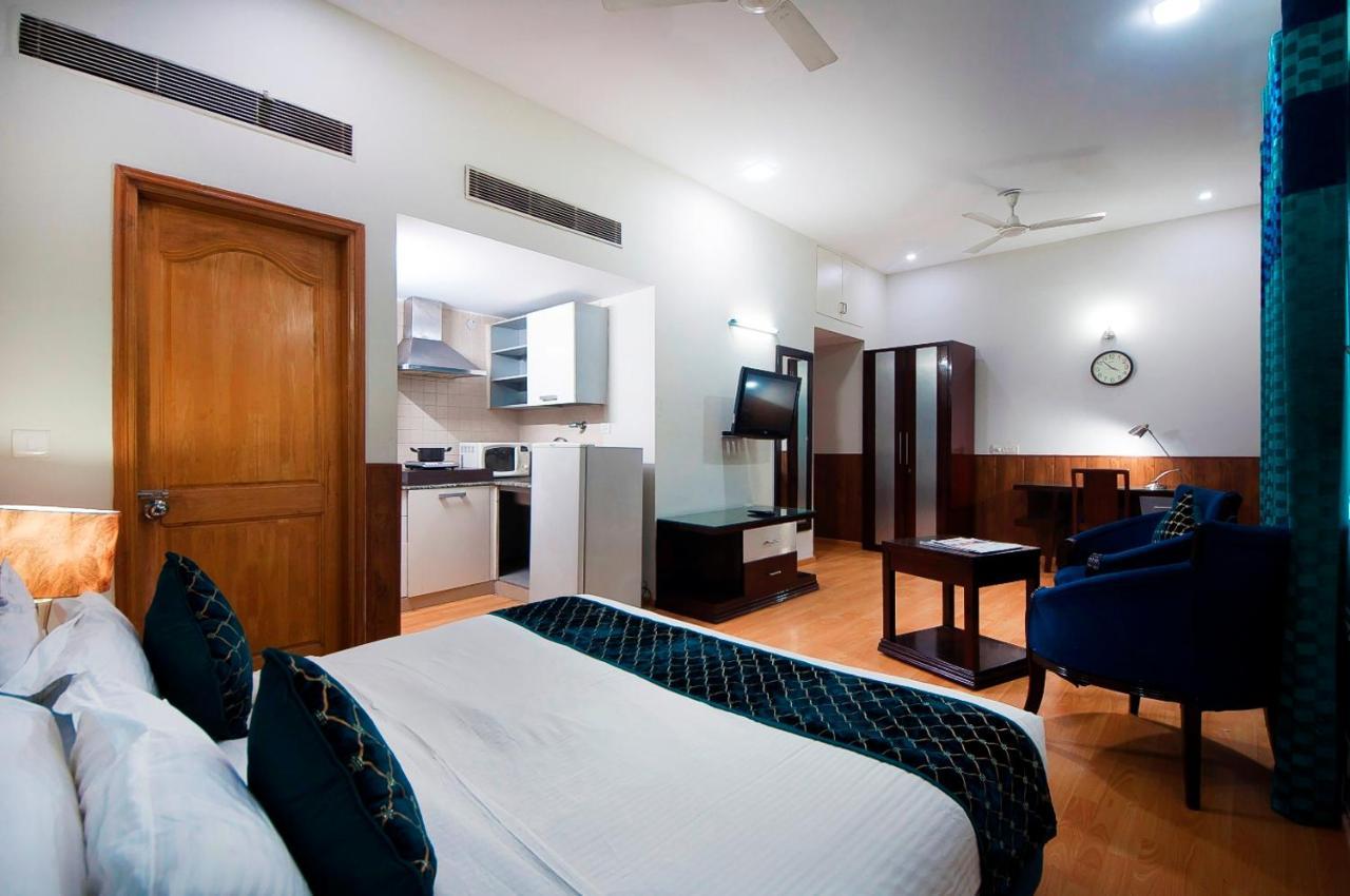 Imperial Apartments Huda City Gurgaon Luaran gambar