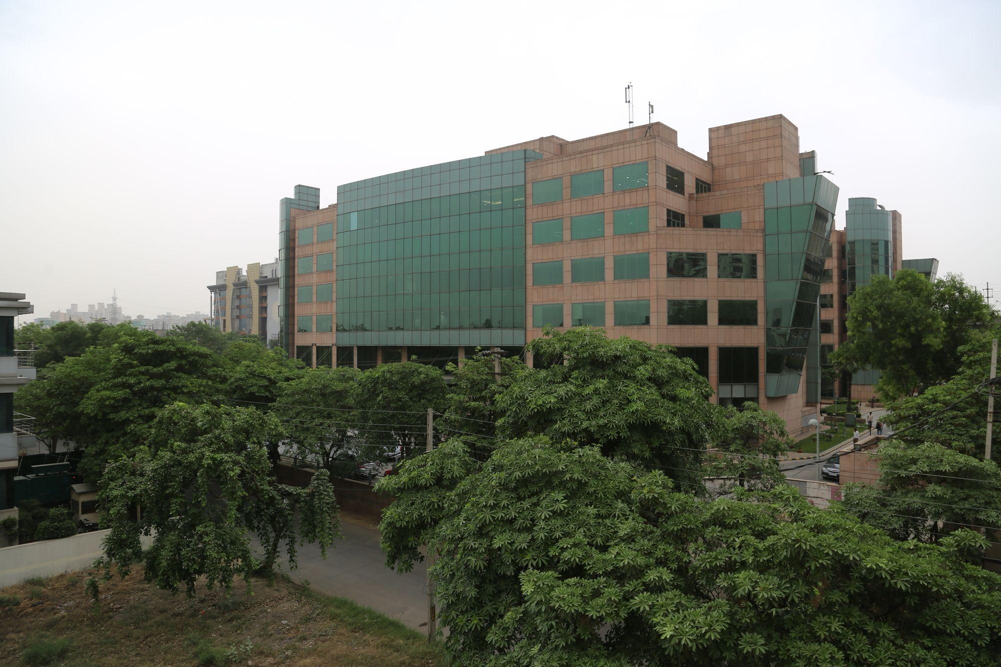 Imperial Apartments Huda City Gurgaon Luaran gambar