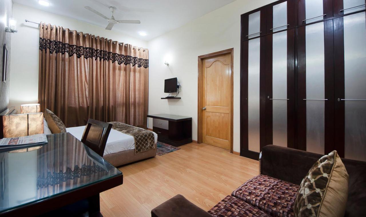 Imperial Apartments Huda City Gurgaon Luaran gambar