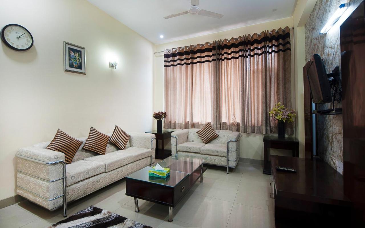 Imperial Apartments Huda City Gurgaon Luaran gambar
